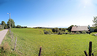 pano panorama panoramique montagne rando jura soleil été campagne détente randonnée marche à pied corps de ferme chalet