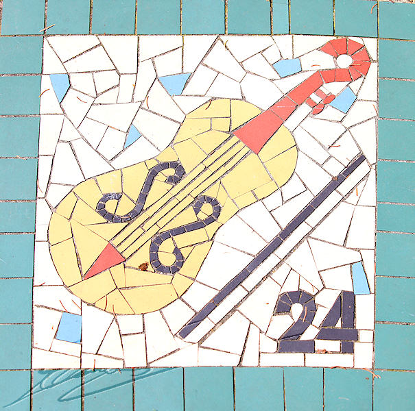 divers mosaïque mosaic violons dessin instrument de musique jeu de l'oie géant case 24 divonne