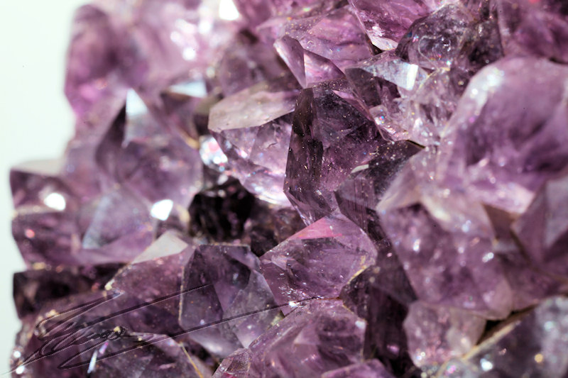 Améthyste pierre minéral violet mauve nature