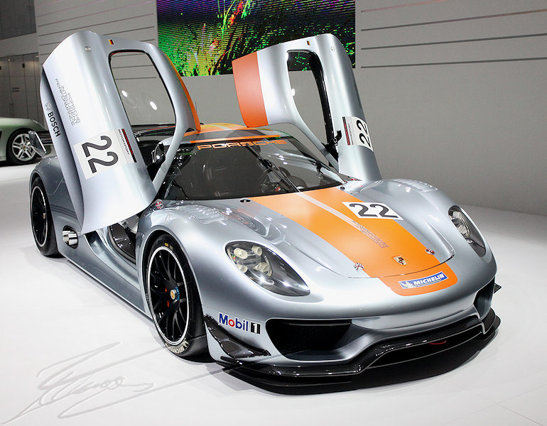Salon de l'auto genève palexpo 2011 voiture marque Porsche reportage suisse automobile car accessoire