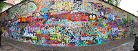 reportage 2014 république tchèque tchéquie czech prague praha cz ville panoramique pano panorama mur john lennon wall bob graffiti peace & love paix et amour flower power mai 68 1968