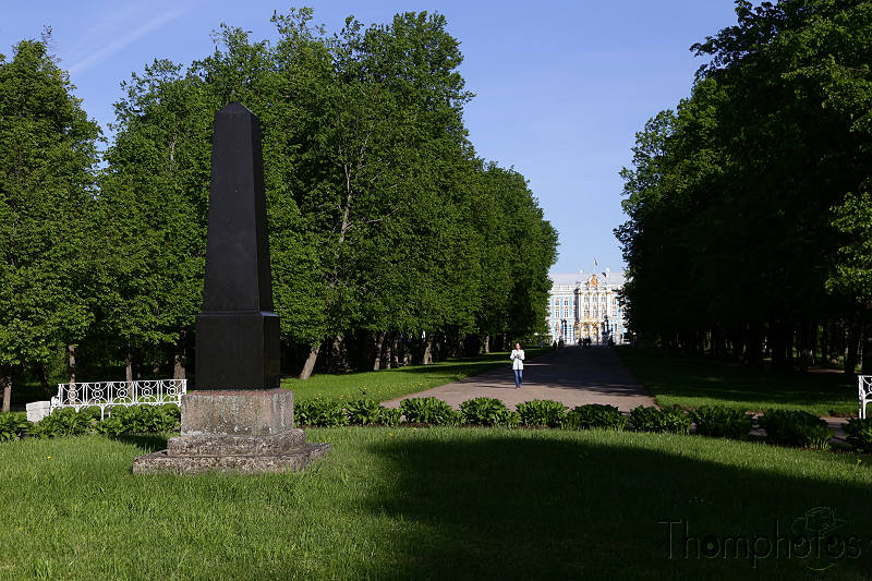 reportage photo 2018 russie saint petersbourg petrograd black obelisque noir