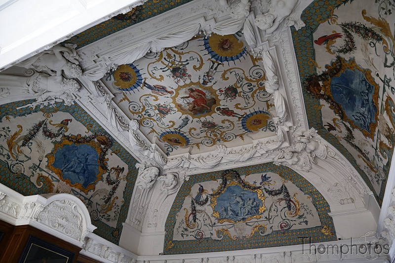 reportage photo 2018 russie saint petersbourg petrograd architecture peterhof pierre le grand palais palace parc monplaisir plafond moulure plâtre