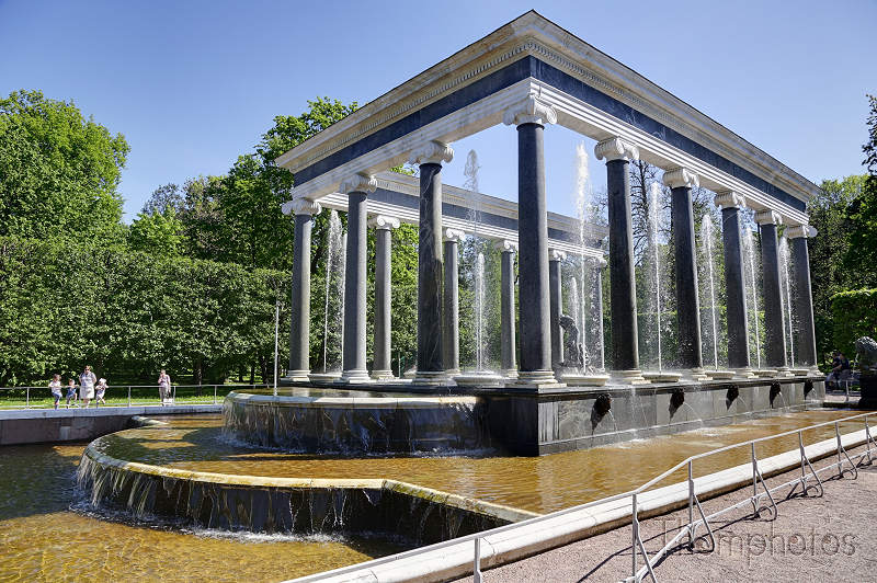 reportage photo 2018 russie saint petersbourg petrograd architecture peterhof pierre le grand palais palace parc jardin garden fontaine panthéon