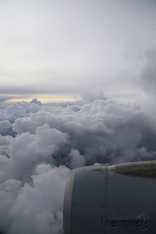 reportage photo 2018 russie saint petersbourg petrograd avion vol retour rentrer nuages fly flight plane airbus A320 ciel sky