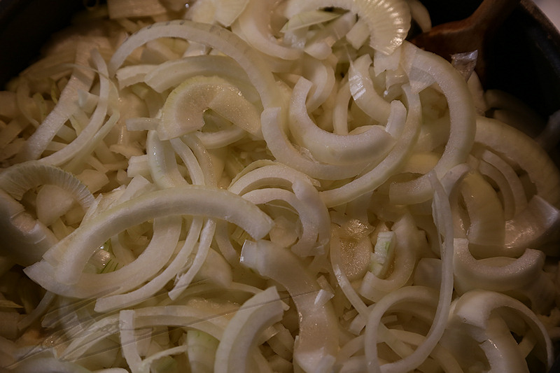 cuisine plat repas nourriture confit d'oignon onion maison home hand made fait main kitchen cooking cuisiner