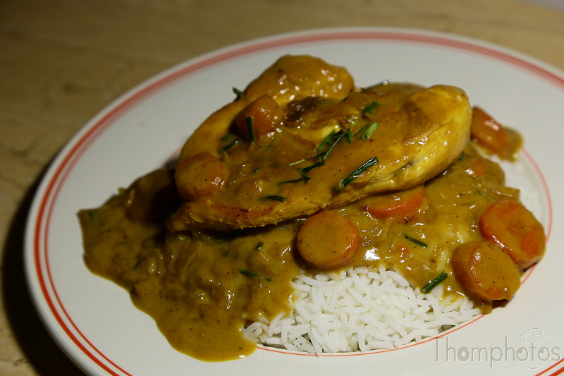 cuisine cooking plat repas meal maison hand made craft curry jaune yellow de poulet chicken riz rice