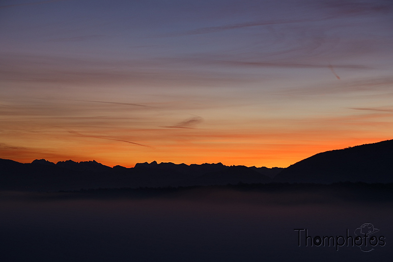 paysage landscape sunrise sun rise rising levé de soleil aube aurore campagne russin suisse genève matin morning color red rouge