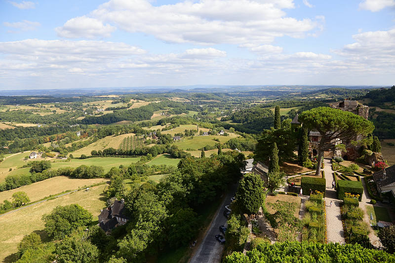 paysage landscape france campagne countryside turenne village médiéval middleaged château castel