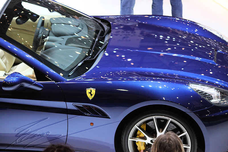 reportage salon de l'automobile et de l'accessoire genève palexpo expo voiture Ferrari