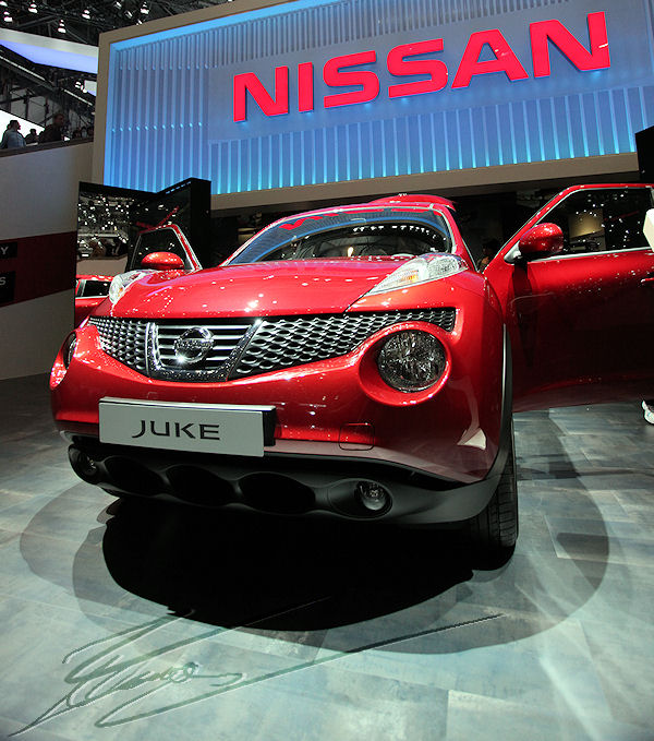 reportage salon de l'automobile et de l'accessoire genève palexpo expo voiture Nissan