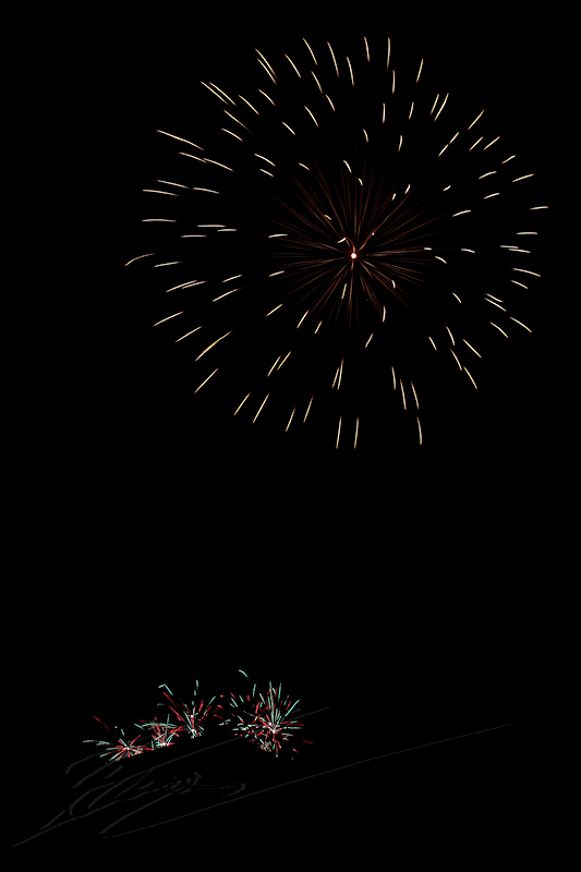 reportage 2013 feu d'artifice 14 juillet soirée soir nuit feu d'artifice france fête nationale explosion couleurs artificier fête Malemort sur corrèze
