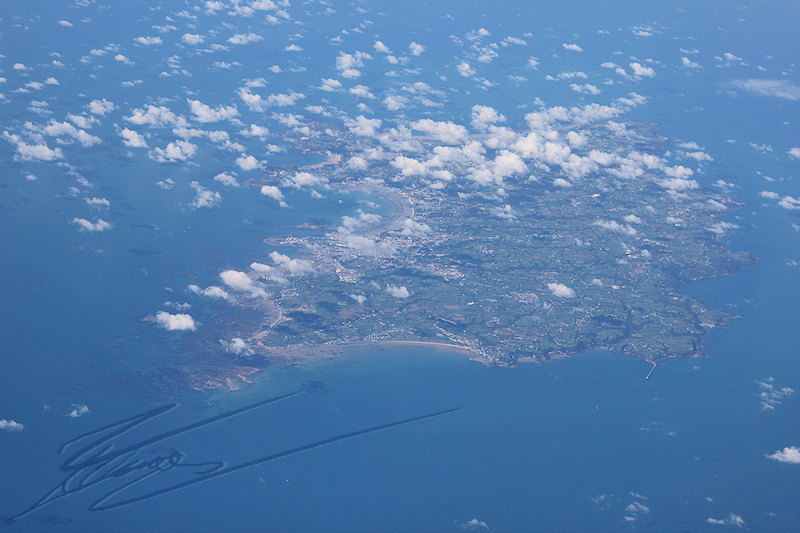 reportage 2013 usa USA Amérique america murika US avion vol au dessus d'un nid de coucou France nuage cloud aile plane fly île de Jersey Jersey's island airbus A319