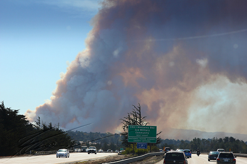 reportage 2013 usa USA Amérique america murika US californie carmel monterey 17 miles drive road route incendie fire in the hole smoke fumée orange nuage cloud