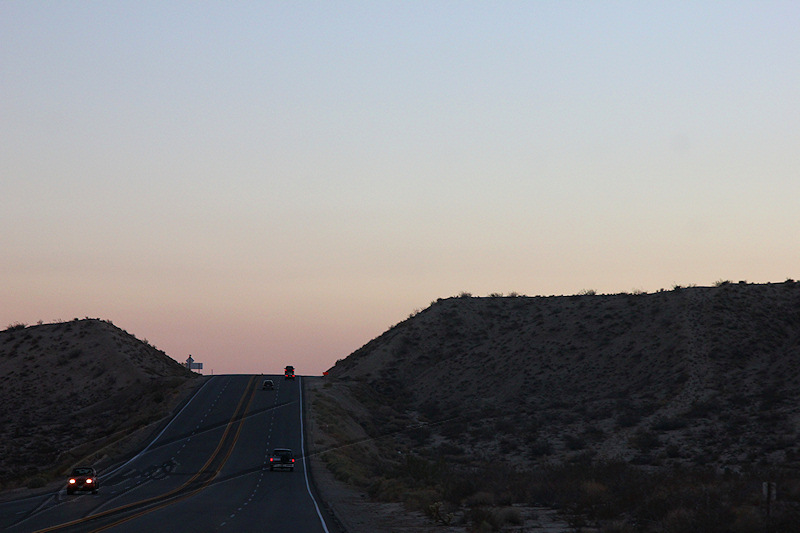 reportage 2013 usa USA Amérique america murika US californie désert paysage landscape on the road again sur la route couché de soleil sundawn sun