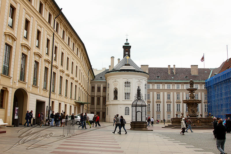 reportage 2014 république tchèque tchéquie czech prague praha cz ville Pražský hrad château cours courtyard entrée entrance