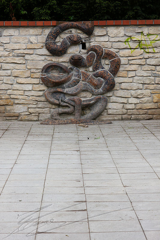 reportage 2014 république tchèque tchéquie czech prague praha cz ville funiculaire Petřín parc park train újezd art sculpture serpents snakes