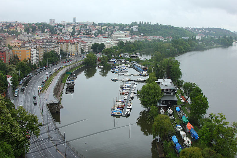 reportage 2014 république tchèque tchéquie czech prague praha cz ville pluie rain Vyšehrad remparts vltava rivière river