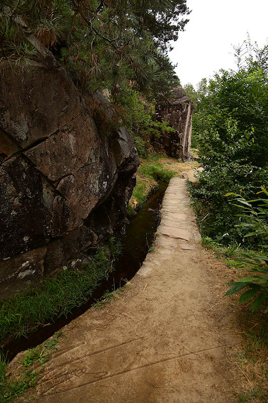 reportage 2015 france corrèze aubazine canal des moines monk brive malemort corrèze ancien eau water nature roche rock stone pierre