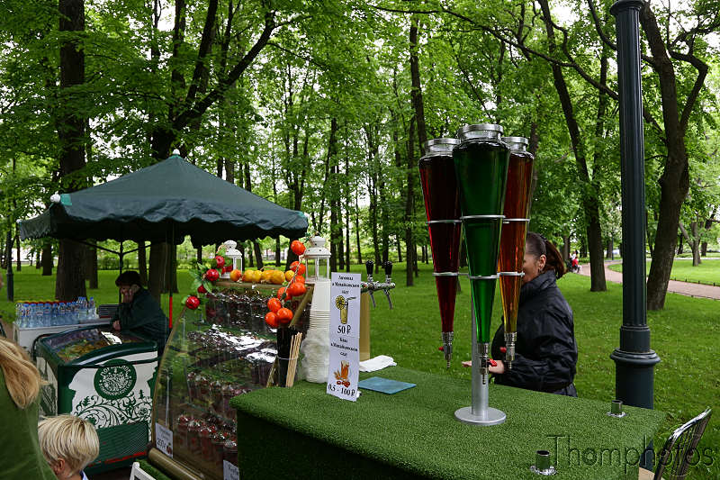 reportage photo 2018 russie saint petersbourg petrograd parc mikhaïlovski park sirops maison hand made syrup