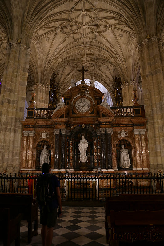 reportage photo été 2019 espagne españa berja sam almería ville city Catedral de la Encarnación d'Almería cathédrale forteresse intérieur autel choeur chorus