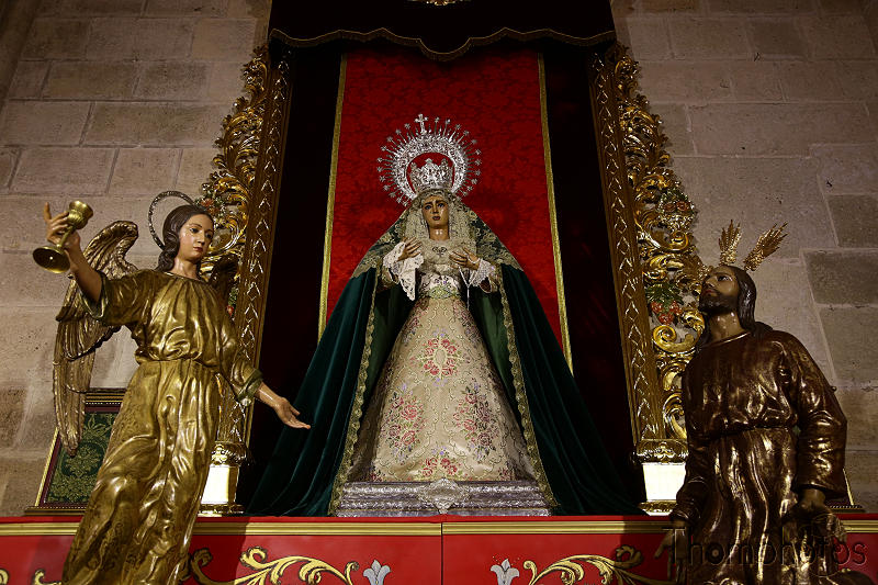 reportage photo été 2019 espagne españa berja sam almería ville city Catedral de la Encarnación d'Almería cathédrale forteresse intérieur chapelle autel sainte marie vierge virgo